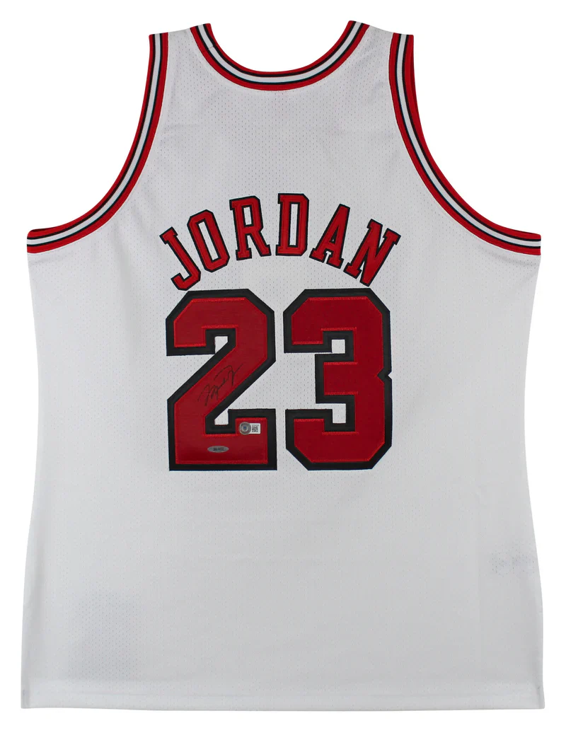 Bulls Michael Jordan Signed White 1997-98 M&N HWC Authentic Jersey BAS #AD04302 - Image 2