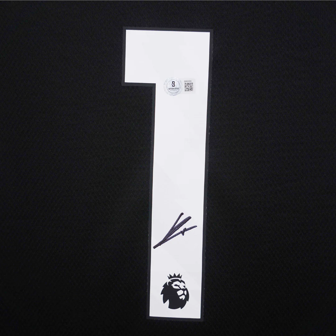 Framed David Raya Signed Arsenal Goalkeeper Soccer Jersey #1 with Beckett COA - Image 2