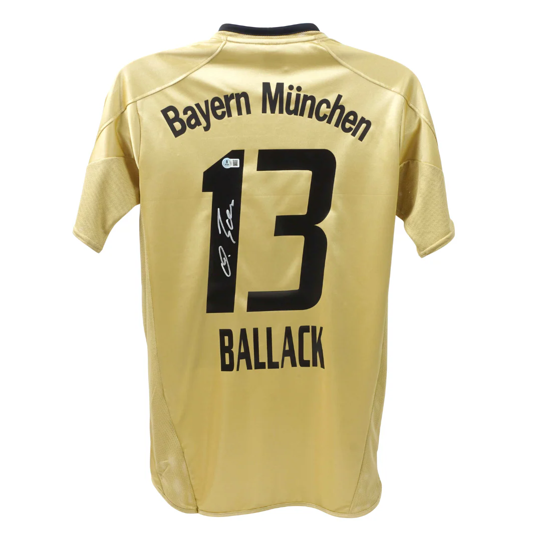 Framed Michael Ballack Signed FC Bayern Munich Soccer Jersey #13 with Beckett Witness - Image 3
