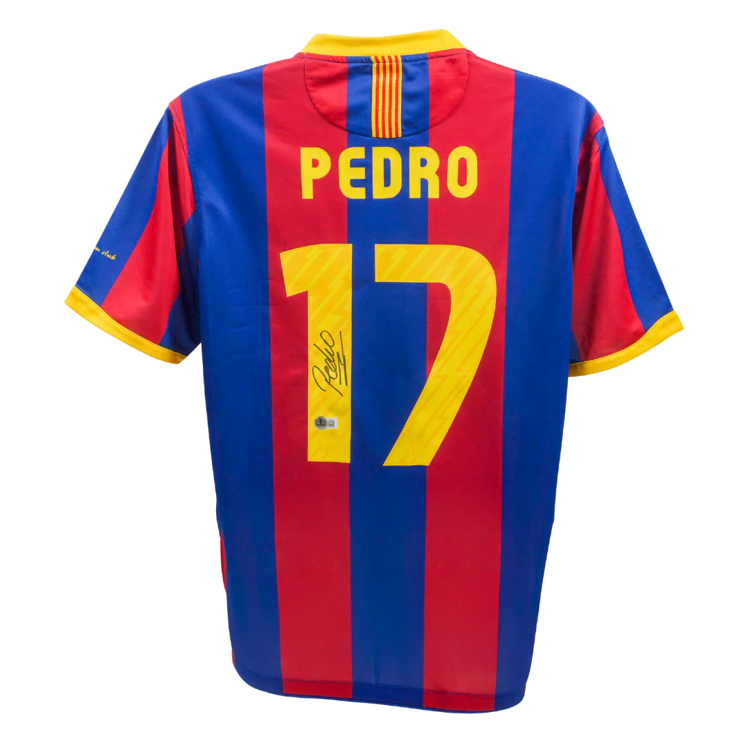 Framed Pedro Signed FC Barcelona Home Soccer Jersey #17 with Beckett COA - Image 3