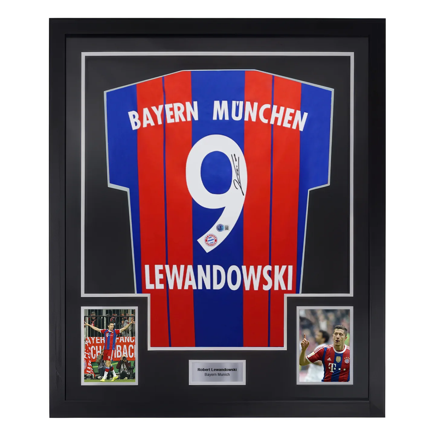 Framed Robert Lewandowski Signed Bayern Munich Soccer Jersey #9 with Beckett COA