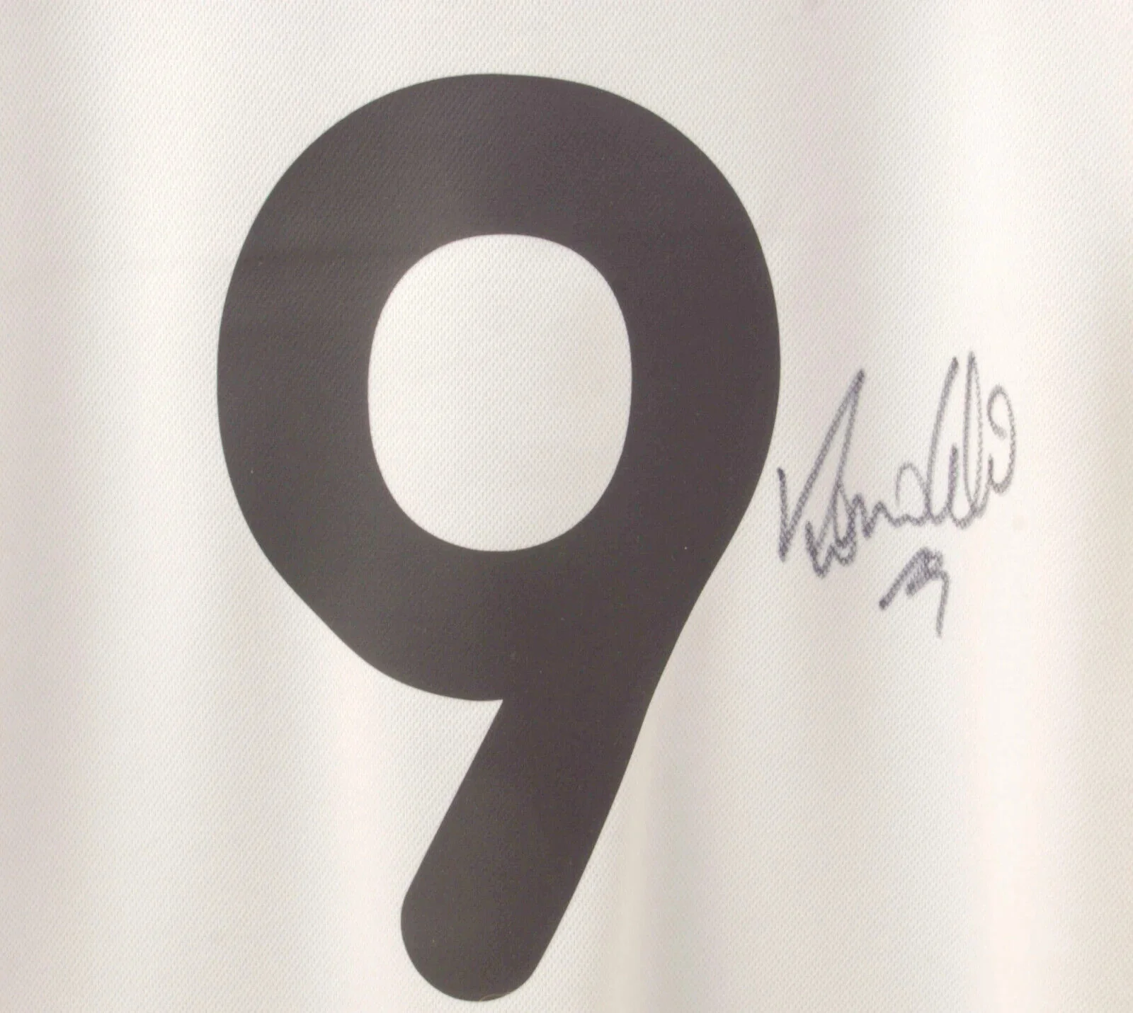 Ronaldo Nazario Signed Inter Milan Away Soccer Jersey #9 with Beckett COA - Image 2