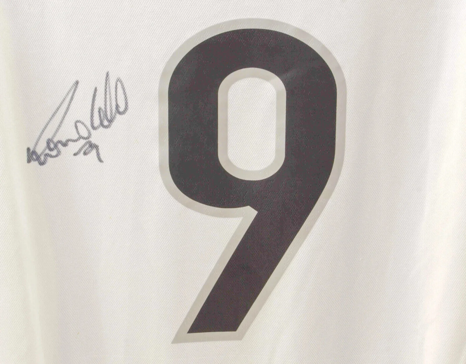 Ronaldo Nazario Signed Inter Milan Away Soccer Jersey #9 with Beckett COA - Image 2
