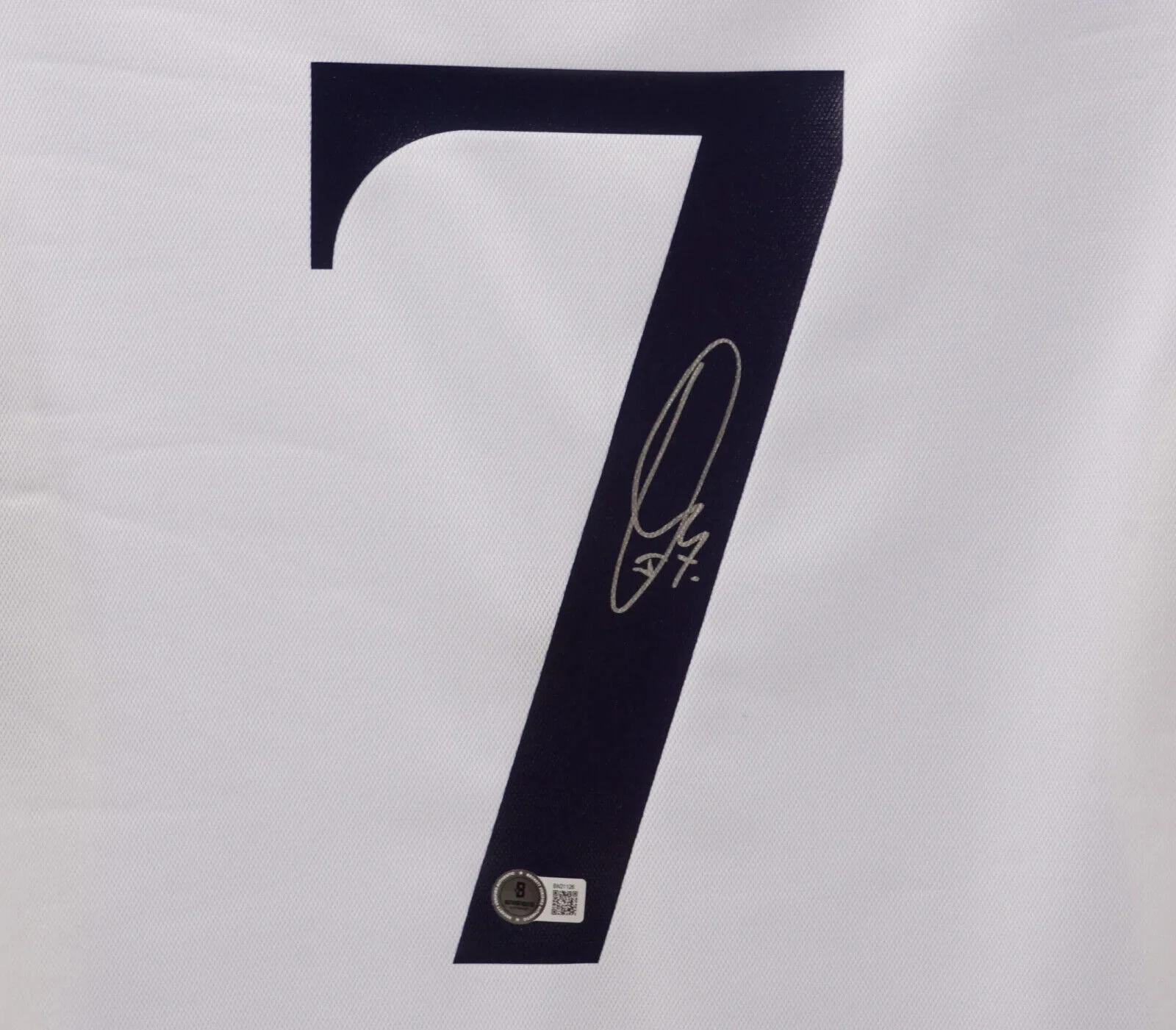 Framed Vinicius Jr Signed Real Madrid Home Soccer Jersey #7 with Beckett COA - Image 2