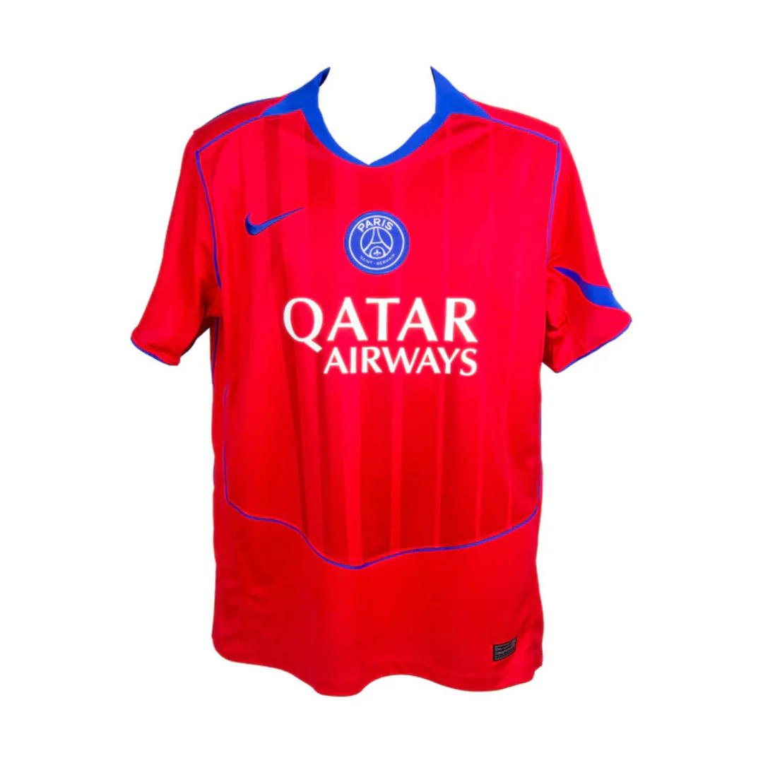 Framed Warren Zaire-Emery Signed PSG Away Soccer Jersey #33 with Beckett Witness - Image 4