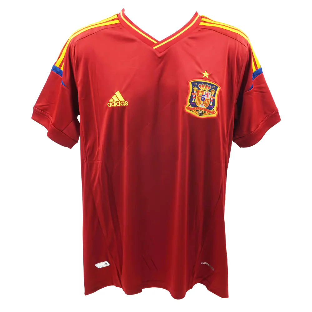 Framed Xavi Signed Spain FC Home Soccer Jersey #8 with Beckett COA - Image 4